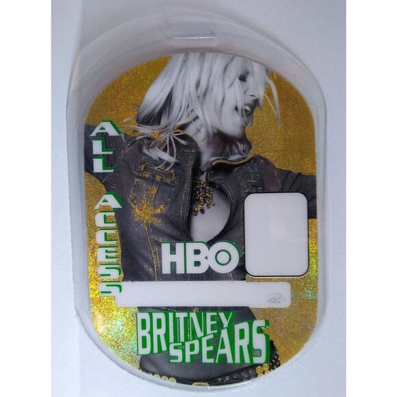 Britney Spears Dream Within A Dream Backstage Pass Original Gold Background Oval - Picture 2 of 2